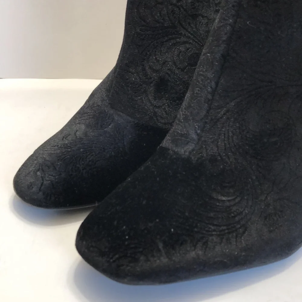 Jessica Simpson Black Velvet Jacquard Block Heel Boots size 10